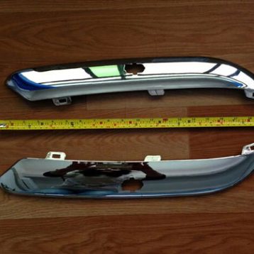 300C Chrome Bumper Trim with Washer Cutout